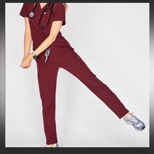 Figs Burgundy Set Catarina Top Yola Regular Pants XXS